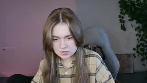 HaleySun online show from November 11, 2025, 1:22 pm