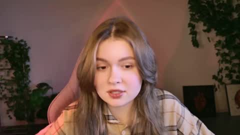 HaleySun online show from November 25, 2025, 1:33 pm