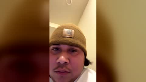 half_pint7 online show from May 7, 2026, 2:06 am