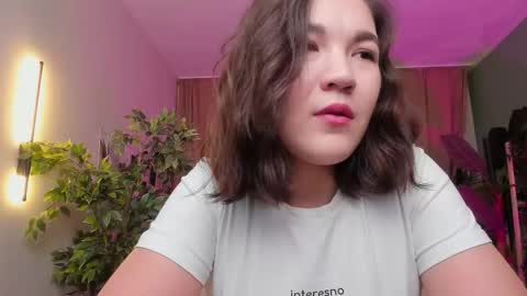 Mary online show from December 14, 2025, 2:11 pm