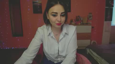 Snapshot of halleyg chatting on April 21, 2026, 12:33 pm Ann online show from April 21, 2026, 12:33 pm