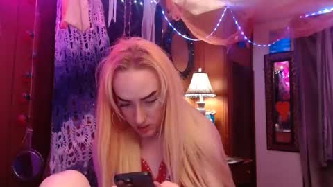 halovalentine online show from January 15, 2026, 5:12 am