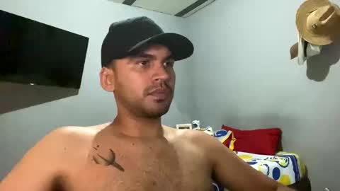 Snapshot of hamiltong12 chatting on October 21, 2025, 2:45 am hamiltong12 online show from October 21, 2025, 2:45 am