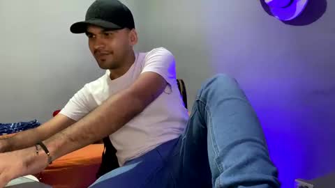 Snapshot of hamiltong12 chatting on November 15, 2025, 5:16 am hamiltong12 online show from November 15, 2025, 5:16 am