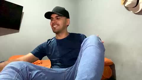 Snapshot of hamiltong12 chatting on November 16, 2025, 4:40 am hamiltong12 online show from November 16, 2025, 4:40 am