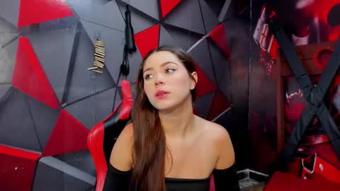 Hana and Zeta online show from October 24, 2025, 12:12 pm