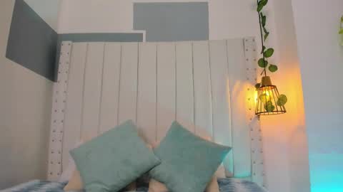 hanah_gray online show from October 13, 2025, 11:10 am