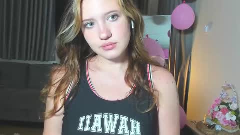 hanahwoods online show from March 7, 2025, 5:28 pm