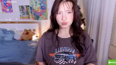 hanahwoods online show from December 3, 2025, 12:36 pm