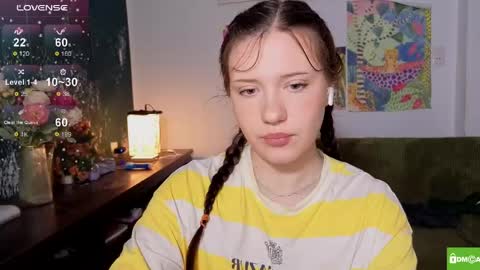 hanahwoods online show from April 29, 2026, 2:37 am