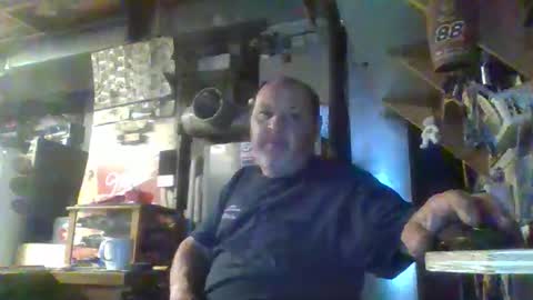 Snapshot of handiemanhere chatting on May 23, 2026, 12:09 pm naked man online show from May 23, 2026, 12:09 pm