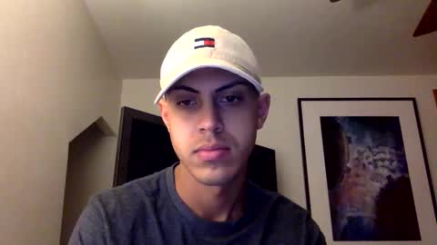 handsome01_ online show from January 11, 2026, 9:53 pm