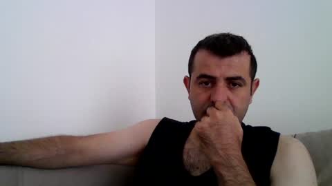 Handsome031 online show from July 25, 2026, 6:22 am