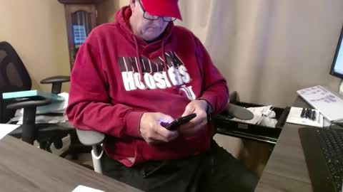 Snapshot of handsome_guy4u chatting on April 8, 2026, 1:38 am handsome_guy4u online show from April 8, 2026, 1:38 am