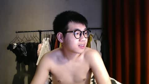 Snapshot of handsome_mannn chatting on February 4, 2025, 8:17 pm handsome_mannn online show from February 4, 2025, 8:17 pm