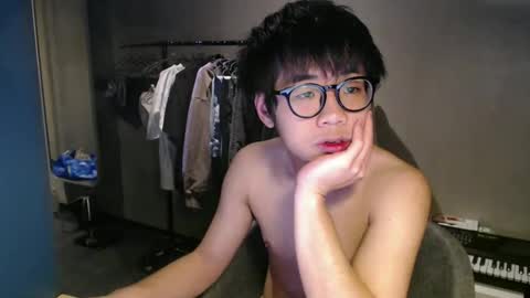 Snapshot of handsome_mannn chatting on November 1, 2025, 8:44 pm handsome_mannn online show from November 1, 2025, 8:44 pm