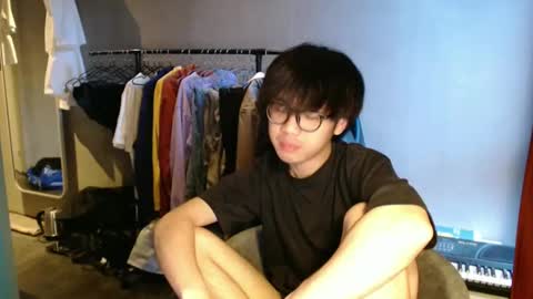 handsome_mannn online show from June 5, 2026, 6:57 pm