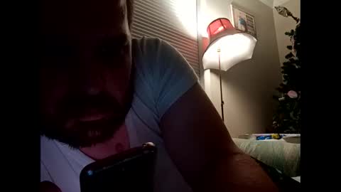 Snapshot of handsomedaddy198923 chatting on September 22, 2025, 7:32 am handsomedaddy198923 online show from September 22, 2025, 7:32 am
