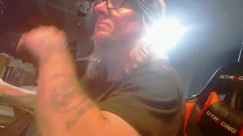 Handystudman online show from December 18, 2024, 8:53 am