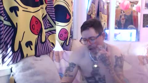 Snapshot of hankrams chatting on December 14, 2025, 6:23 pm hank rams online show from December 14, 2025, 6:23 pm