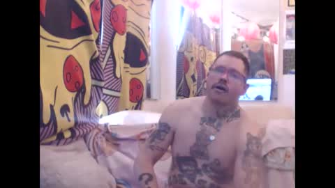 Snapshot of hankrams chatting on March 25, 2026, 4:24 pm hank rams online show from March 25, 2026, 4:24 pm