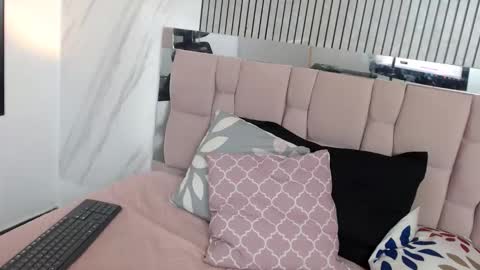 Hanna Palmer online show from November 22, 2025, 3:22 pm