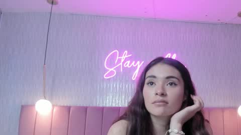 hanna_bastian_vc online show from October 31, 2025, 8:04 am