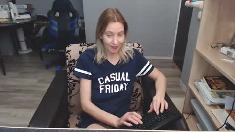 Snapshot of hanna_ha chatting on February 14, 2025, 7:44 pm hanna_ha online show from February 14, 2025, 7:44 pm