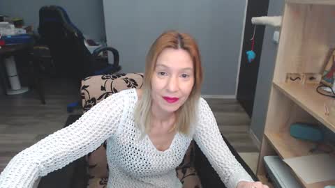 Snapshot of hanna_ha chatting on February 28, 2025, 7:46 pm hanna_ha online show from February 28, 2025, 7:46 pm