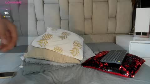 Snapshot of hanna_lens chatting on February 6, 2025, 6:13 pm Hanna lens online show from February 6, 2025, 6:13 pm