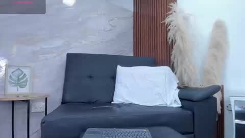 Hanna lens online show from March 18, 2026, 10:24 pm