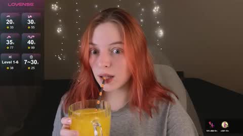 Snapshot of hanna_melon chatting on November 16, 2025, 9:20 pm Hanna next stream is Mo 8pm-6am by CET online show from November 16, 2025, 9:20 pm