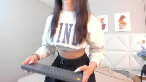 Snapshot of hanna_mitsury chatting on April 5, 2026, 12:13 pm Hanna online show from April 5, 2026, 12:13 pm