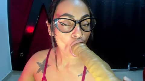 EVA online show from February 12, 2025, 9:33 pm