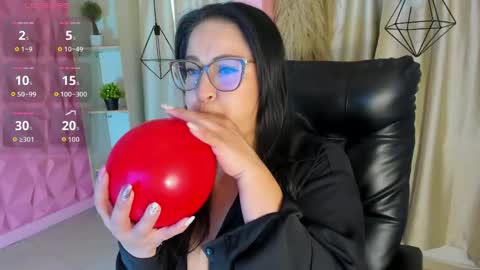 hannabackerr online show from May 8, 2026, 11:37 am