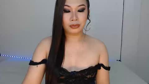 Hannah online show from February 22, 2025, 12:16 am