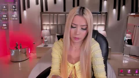  Hanna Connor  online show from December 13, 2025, 8:14 pm