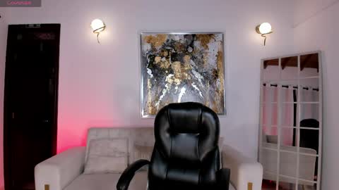 Snapshot of hannaconnor_ chatting on April 20, 2026, 12:24 am Hanna Connor online show from April 20, 2026, 12:24 am