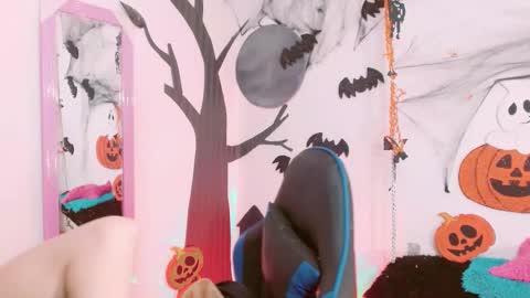 Hannah 027 online show from October 23, 2025, 10:36 am