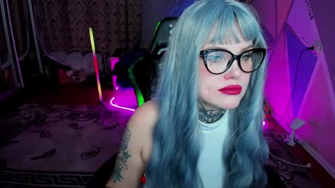 Snapshot of hannah_chaos chatting on December 2, 2024, 3:14 pm Hannah online show from December 2, 2024, 3:14 pm