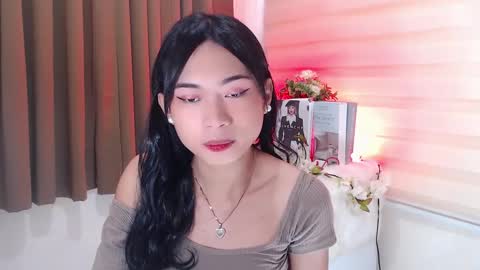 Snapshot of hannah_davis69 chatting on January 6, 2025, 4:04 am Alex online show from January 6, 2025, 4:04 am
