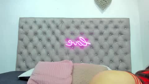 HANNAH MILLER online show from October 10, 2025, 5:45 pm