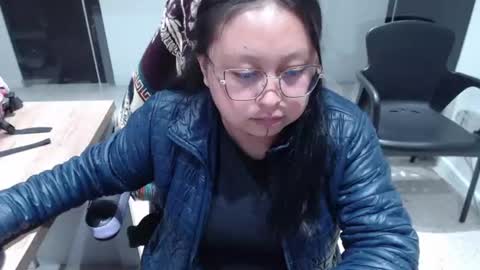 Hannah online show from July 7, 2026, 4:48 am