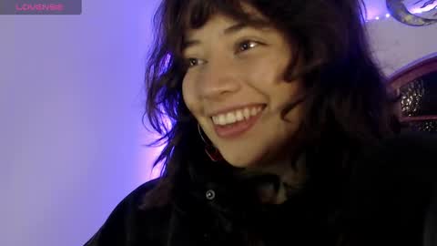 Hannah online show from February 14, 2025, 3:43 am