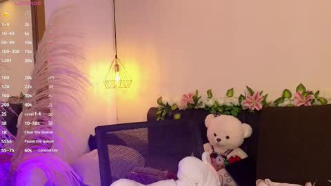 Hannah Williams online show from September 28, 2025, 7:30 pm