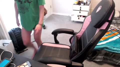 Snapshot of hannahbreeze chatting on February 3, 2025, 10:25 am Hannah Breeze online show from February 3, 2025, 10:25 am