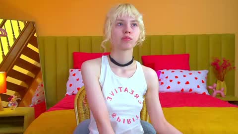 Hannah online show from May 3, 2026, 6:30 am