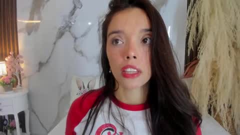 Hannahill69 online show from October 7, 2025, 4:42 am