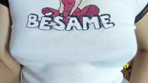 Hannahill69 online show from December 1, 2025, 5:45 am