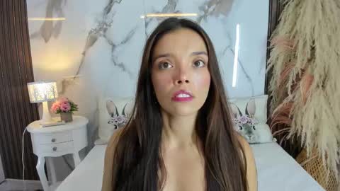 Hannahill69 online show from March 19, 2026, 5:22 am